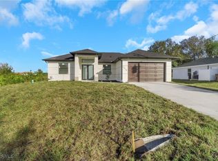 3010 29th St SW, Lehigh Acres, FL 33976