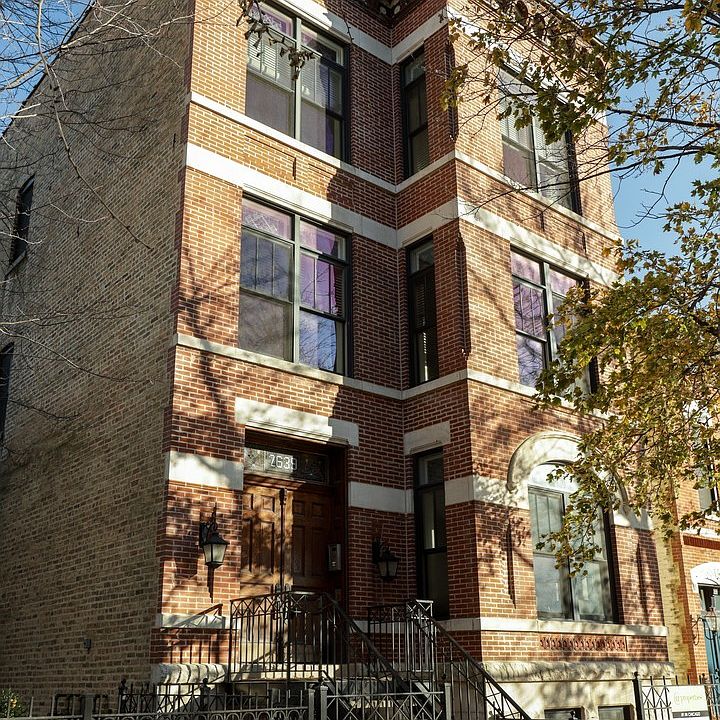 1st image of 2639 N Sheffield Ave #G
