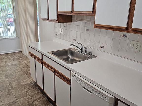 5th image of 6526 Clear Drop Ct Unit 101