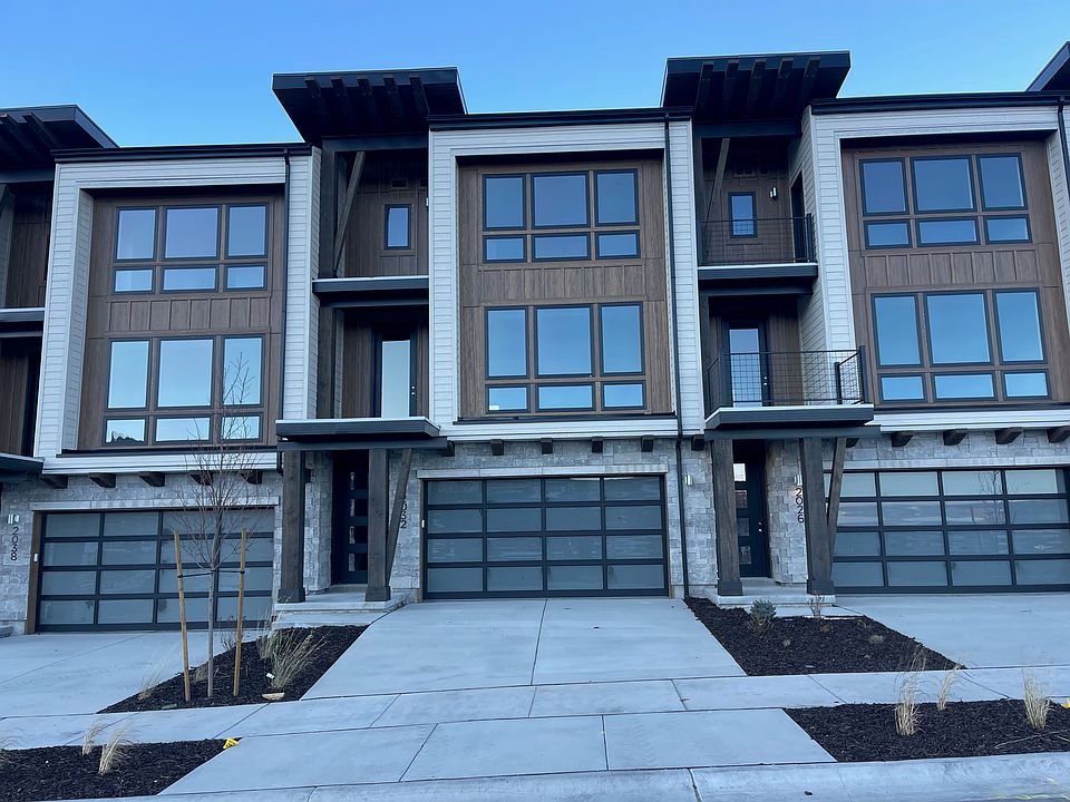 1st image of 2032 W Pinnacle Ln