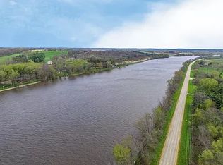 6315 N River Rd, Byron, IL 61010