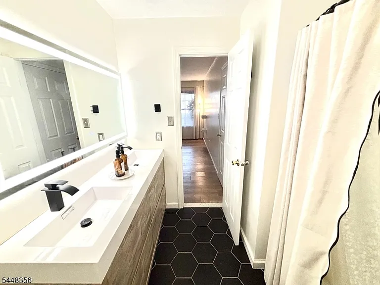 702 Pinehurst Ct #7 — Photo 13