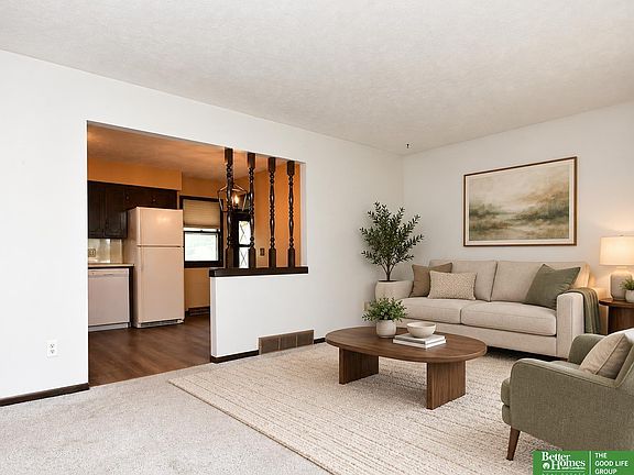 5th image of 5602 S St