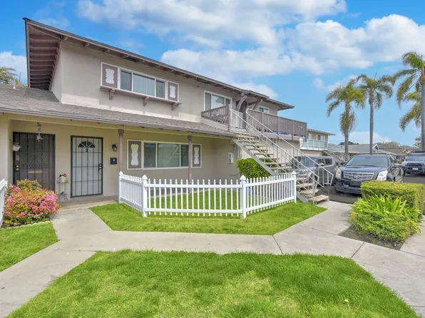 16652 Goldenwest St #1-4, Huntington Beach, CA 92647