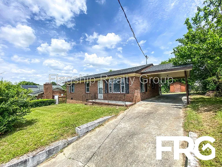 231 Bunche Dr — Photo 1