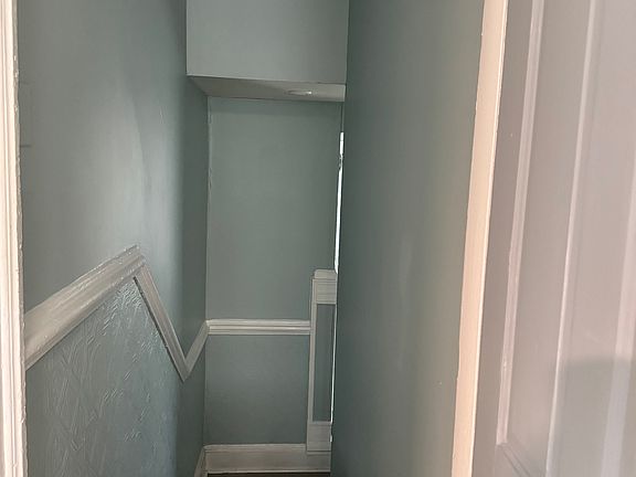 3rd image of 336 N Duke St Floor 3