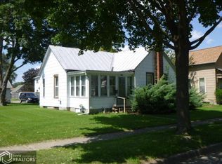 1909 S Central Ave, Burlington, IA