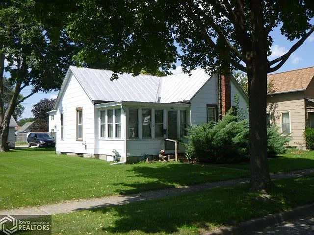 1909 S Central Ave photo 1