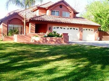 1st image of 3236 W Orangewood Ave