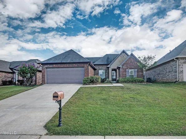 215 Greenfield Ridge Dr, Brandon, MS 39042