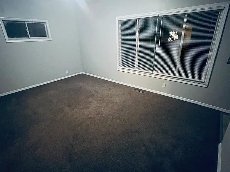 937 E Jarvis Ave — Photo 5