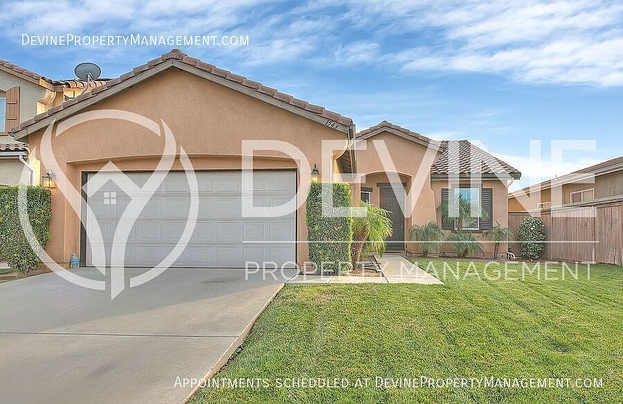 1st image of 1543 Whiteoak Dr