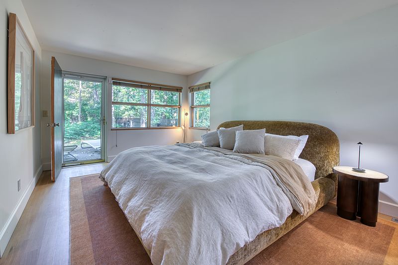 10 Crab Creek Rd, Shelter Island Heights, NY 11965 | Out East