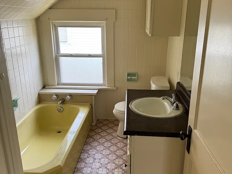 316 14th St NW — Photo 14