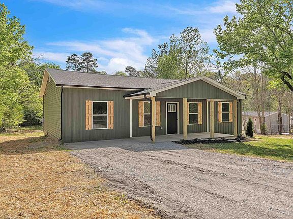 2nd image of 320 Old Fort Rd