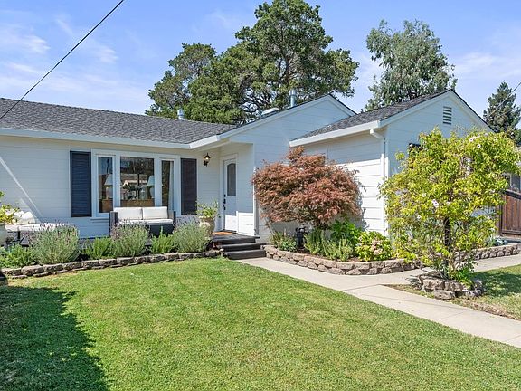 2nd image of 246 San Carlos Ave