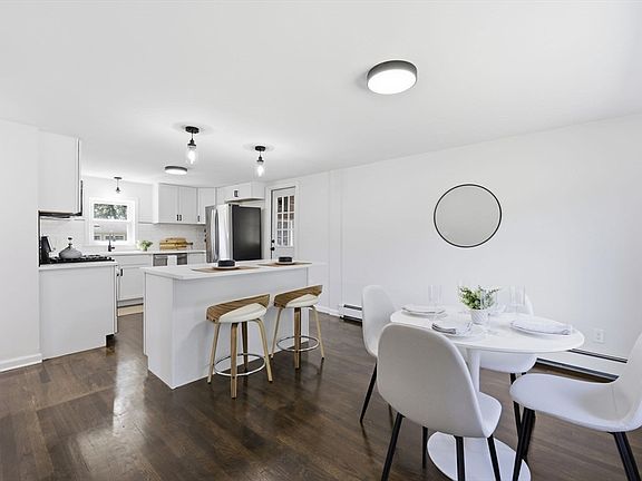 4th image of 505 Prospect St