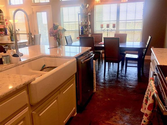 4th image of 4104 Carrera Ln