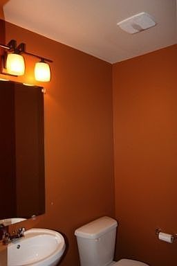 4th image of 3113 Hoffman Hill Blvd