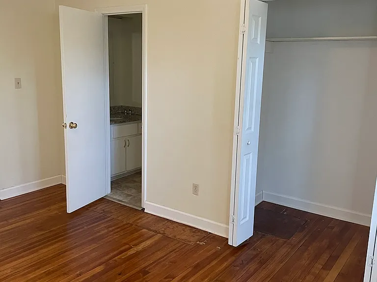 716 Crosby Rd — Photo 12