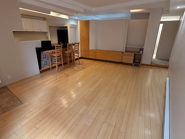 401 State St #P101 — Photo 2