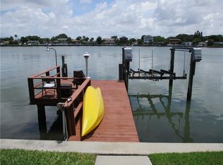 2111 Bay Blvd, Indian Rocks Beach, FL 33785