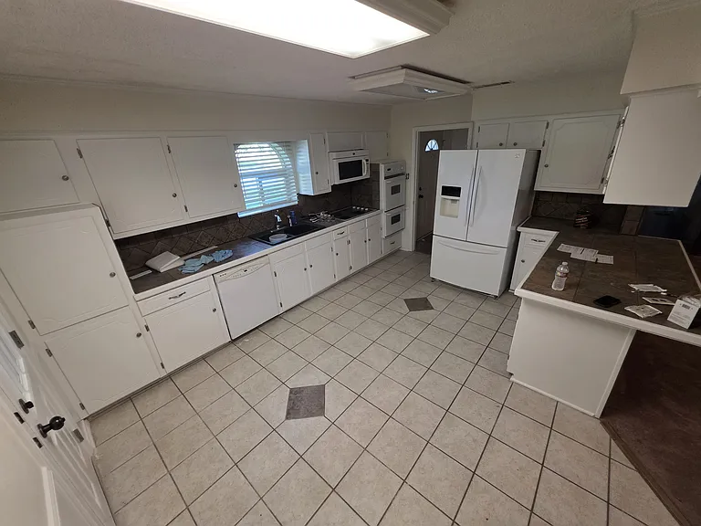 4301 Southridge Dr — Photo 12