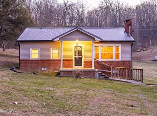 8418 Coppock Rd, Corryton, TN 37721