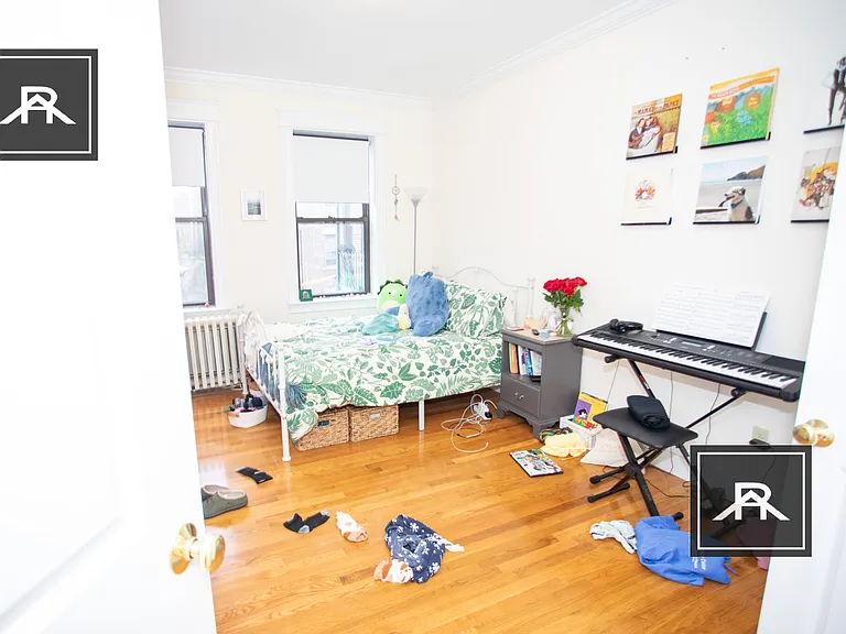 23 Glenville Ave #6 — Photo 5