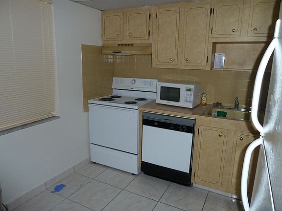 2nd image of 1025 Country Club Dr #205