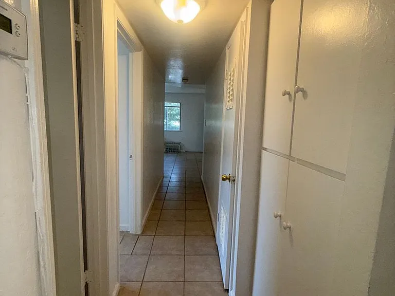 7865 Leona Way — Photo 10