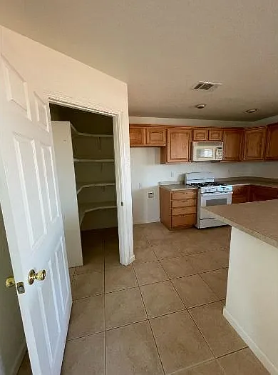 10151 Rea Ave — Photo 4