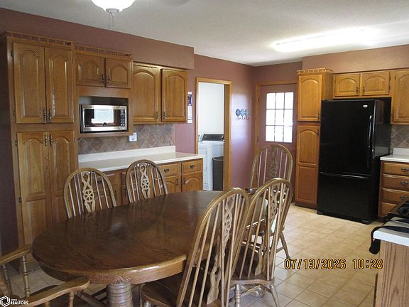 4th image of 52948 Pinoak Rd