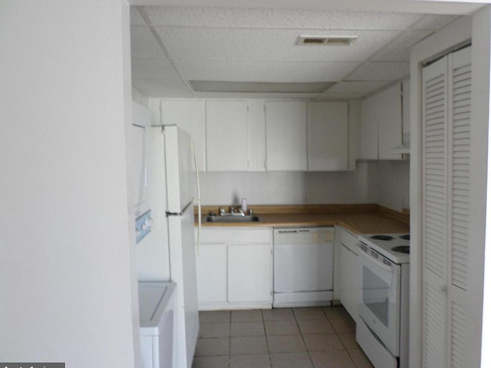 2nd image of 807 Windstream Way #A-1