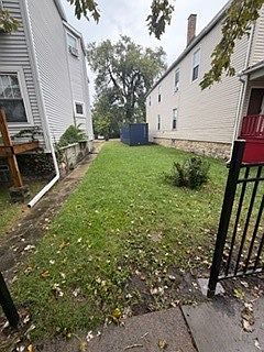 5th image of 736 E 90th St