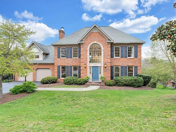 2nd image of 4582 Chippenham Dr
