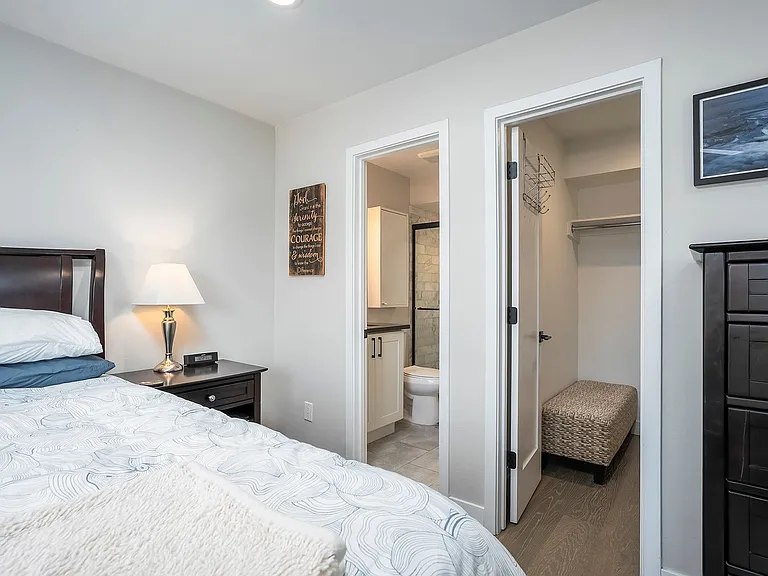 4373 Cleveland Ave #B — Photo 28