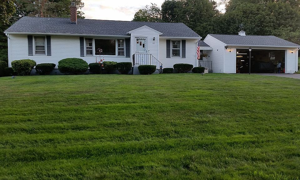 2nd image of 12 Chandler Dr