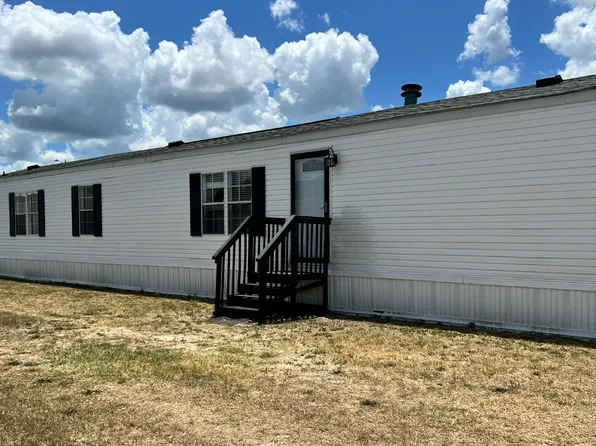 2943 Trace Ave, Fayetteville, NC 28306