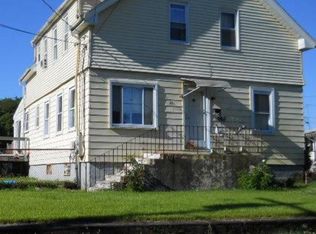 26 John St, Johnston, RI 02919