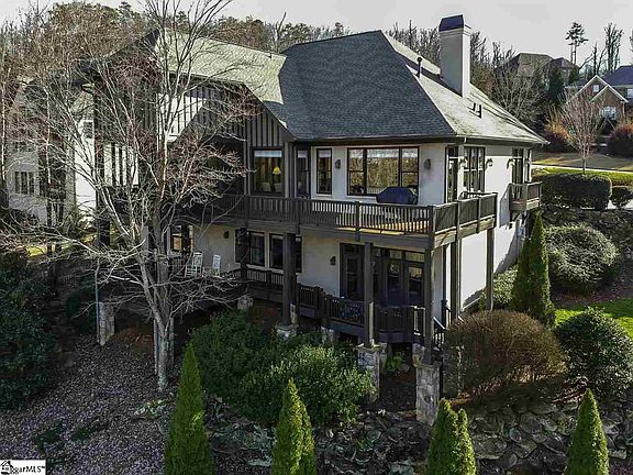 4th image of 204 Sorrento Dr