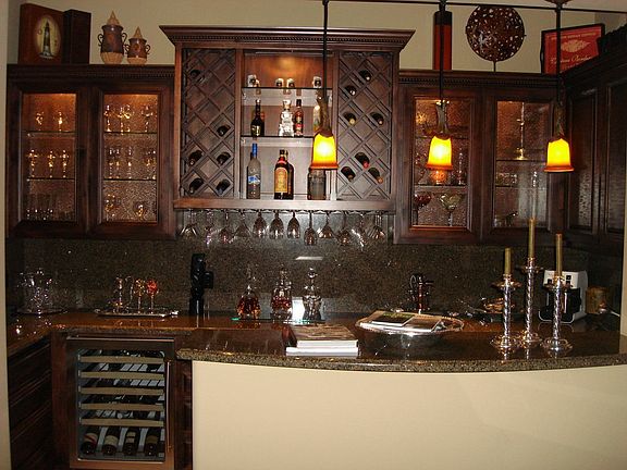 Full Wet Bar