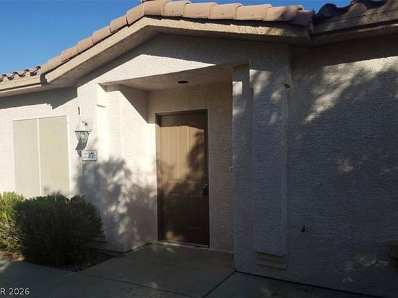 2nd image of 227 Big Horn Dr