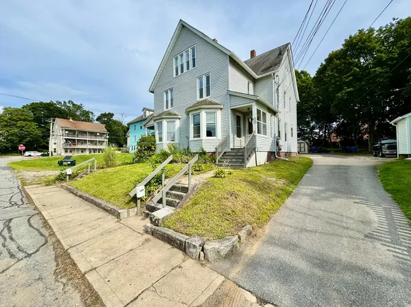 43-45 Mathewson St #43, Jewett City, CT 06351