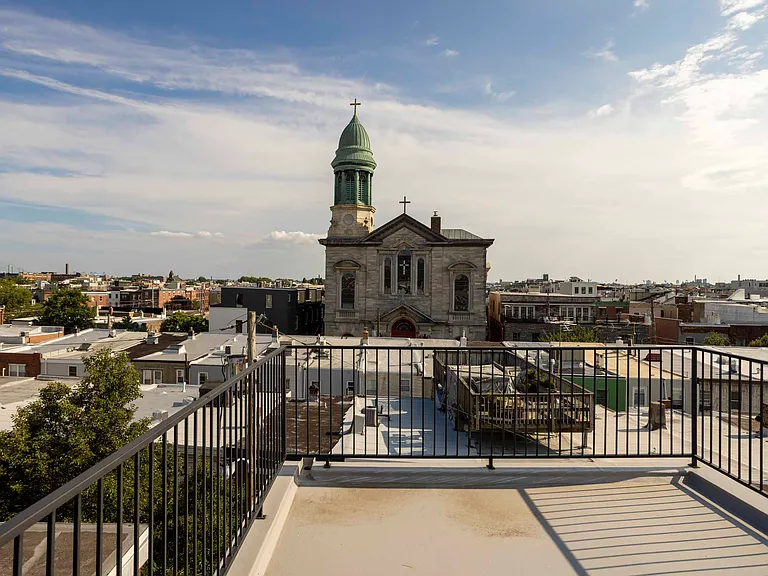 720 Christian St #3 — Photo 1