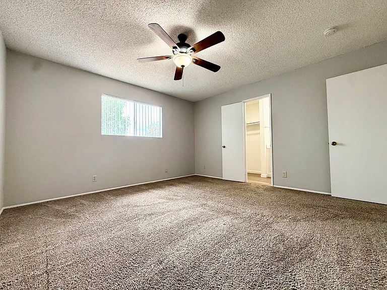 2350 Sea Breeze Dr — Photo 11