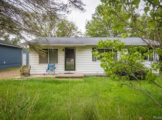 308 S National St, Howell, MI 48843