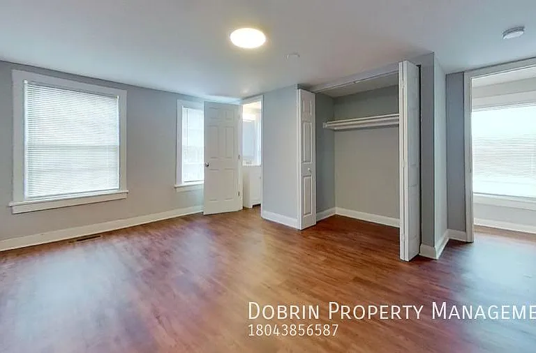 504 S Laurel St — Photo 8