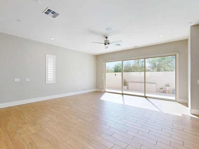 23190 N 74th Pl — Photo 8