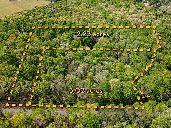 2nd image of 150 Hidden Hills Lane